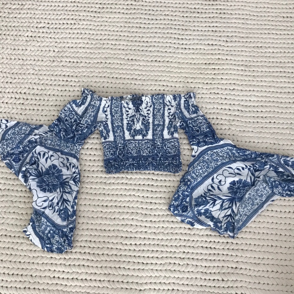 LF Blue Off the Shoulder Top w/ Sleeves